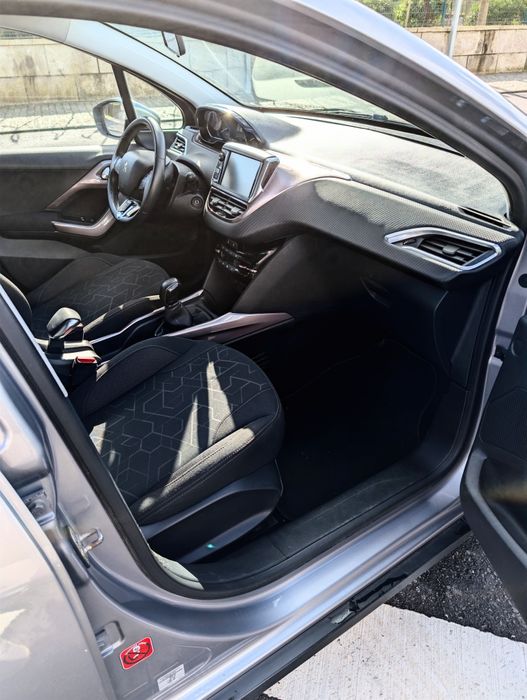 Peugeot 2008 1.4 HDi Active | Histórico Impecável