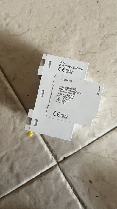 Schneider Pára-raios 3p+N