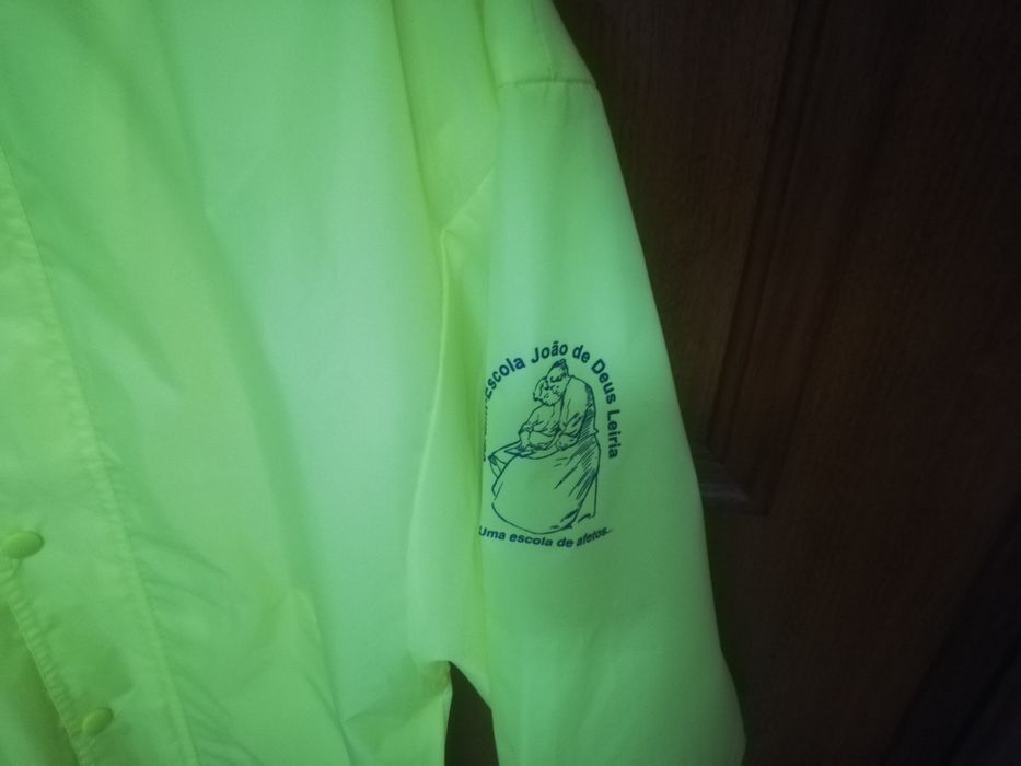 Casacos impermeáveis jardim-escola João de Deus de Leiria