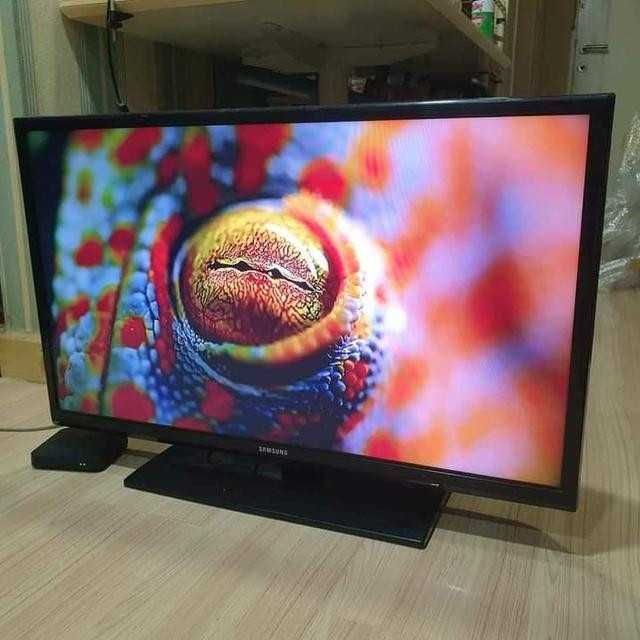 TV - Samsung UE32F5000AW (32") - 81.3cm - Full HD (1080p)