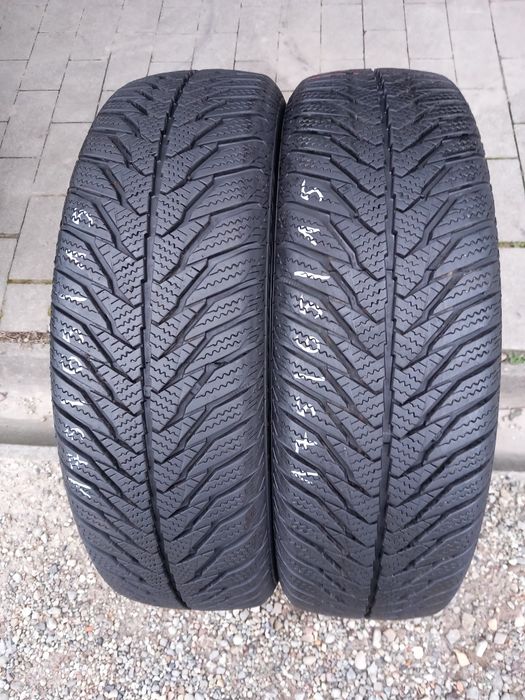 2x Opony Używane Zimowe 175/65R15 Matador