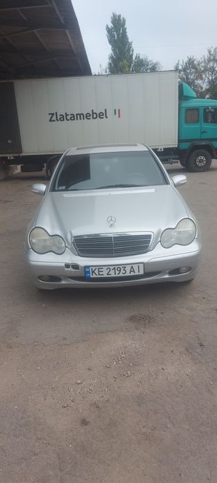 Авто Mercedes benz