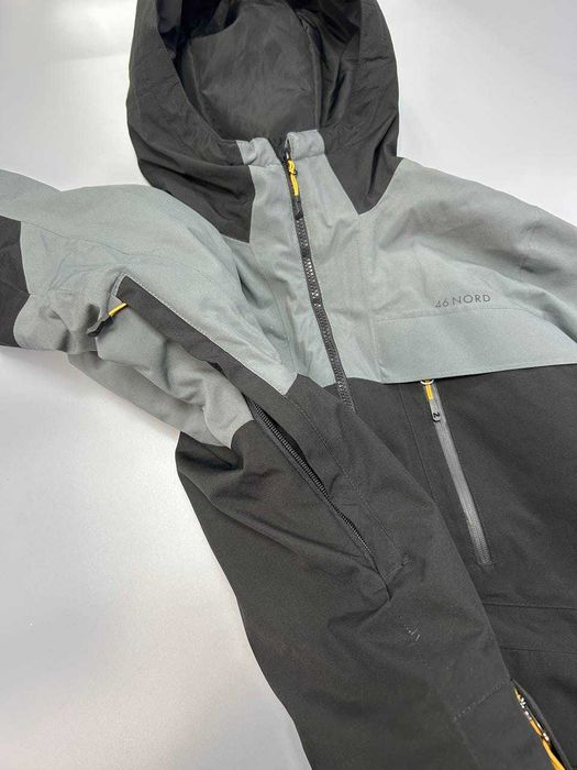 Чоловіча гірськолижна курточка 46 nord
