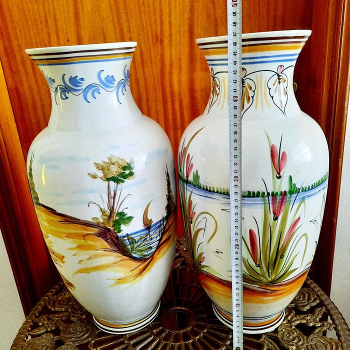 Vaso grande em cerâmica pintado à mão