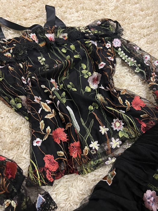 Костюм  спідниця і блуза вишивка