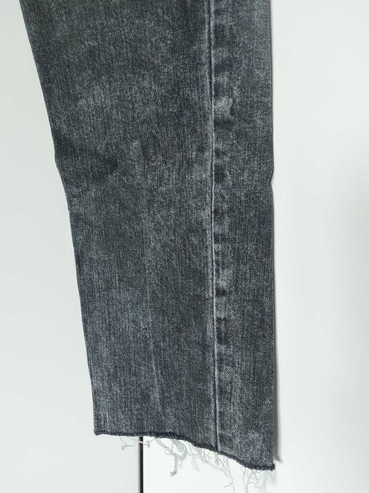 PULL & BEAR Dżinsy szare przecierane marmurkowe roz. 38