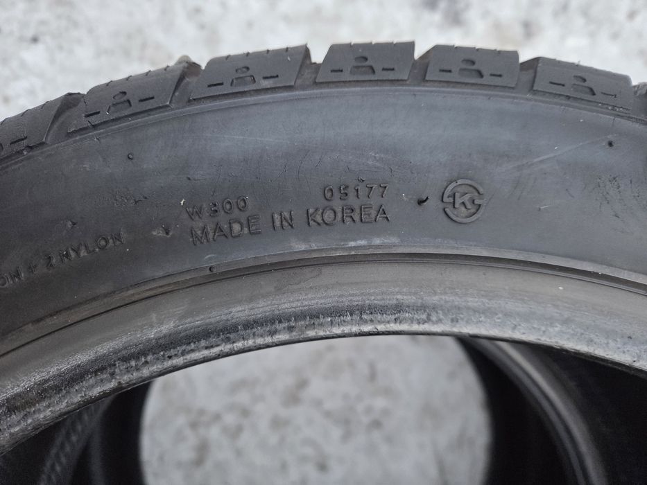 Шини зимові  225/45/r17. Hankook Icebear W300.