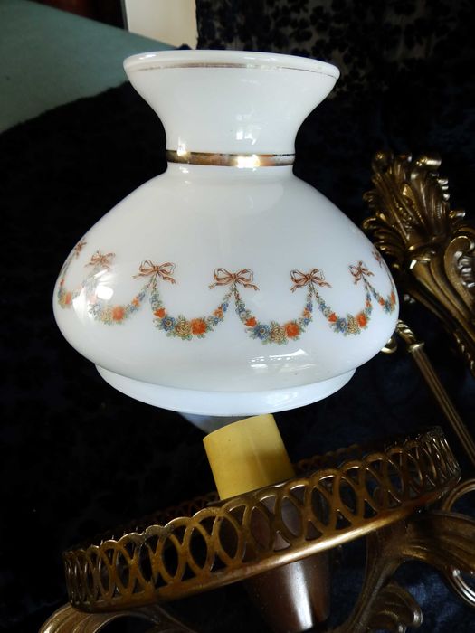 Бра настенное . Освещение