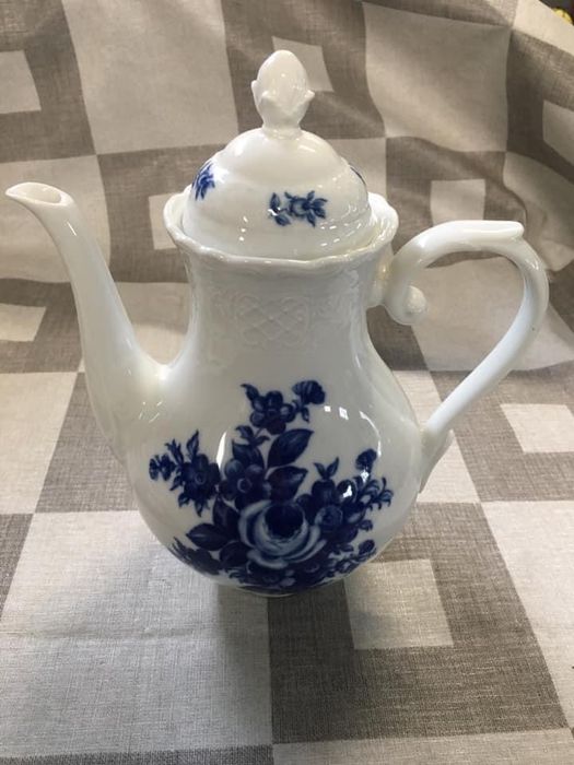 porcelanowy dzbanek Sygnowany- BAVARIA