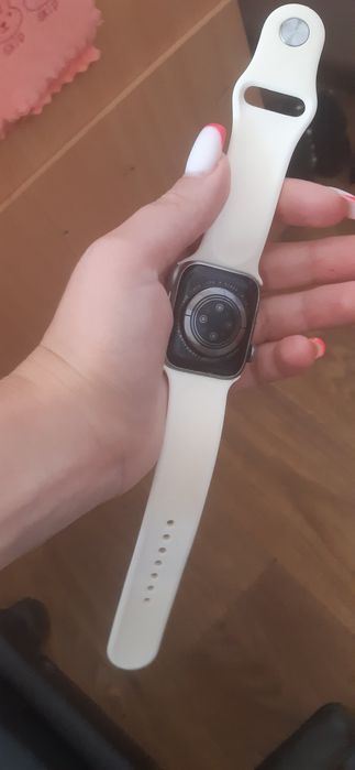 Годинник Smart watch hw22

Smart Watch HW22 Plus 44mm Smart Watch HW22