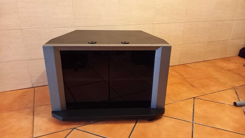 Movel para suporte de televisão antiga