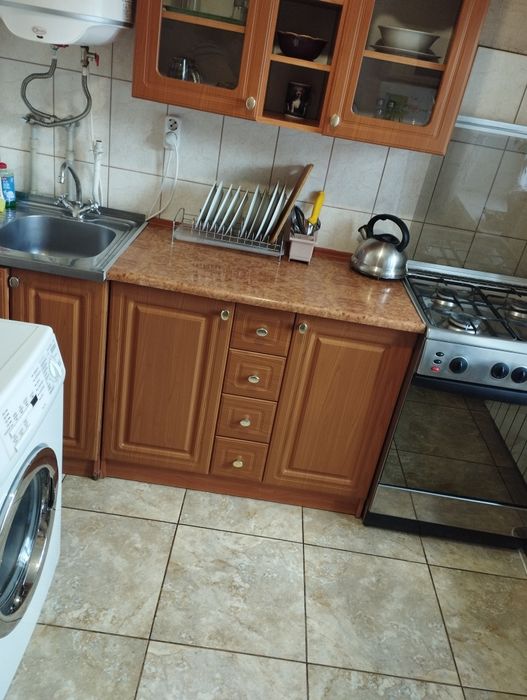 Оренда подобово.Центр, Камянецкая 65,чиста! Є світло, видаємо чек!