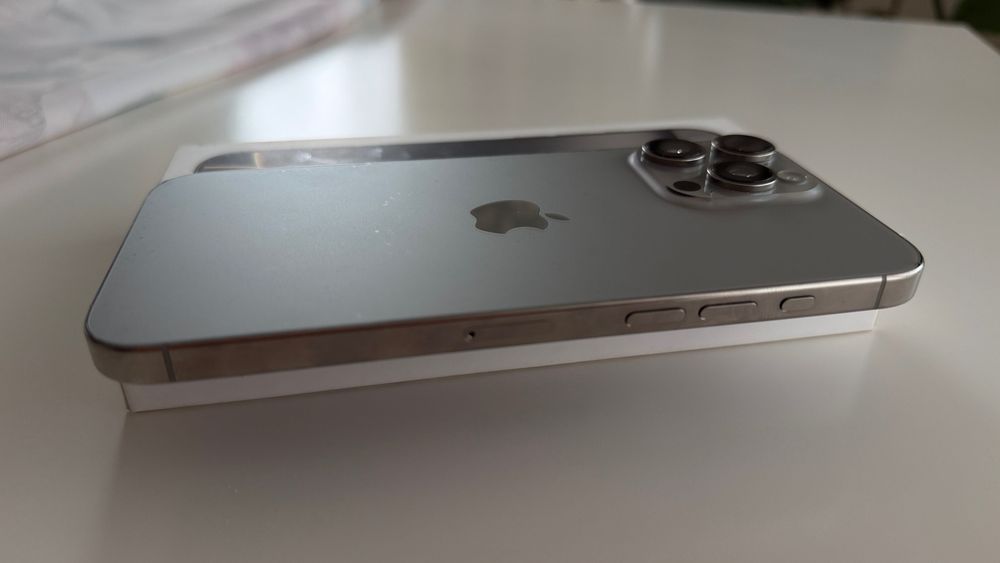 Iphone 16 pro max idealny gwarancja