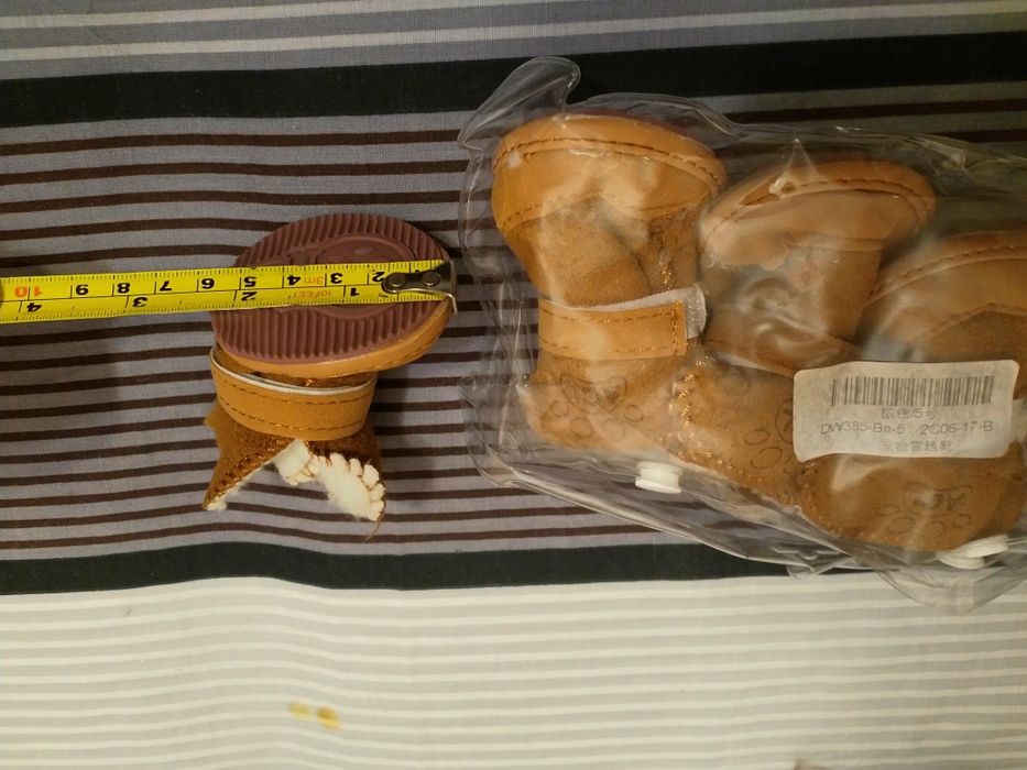 Одежда для собак, обувь