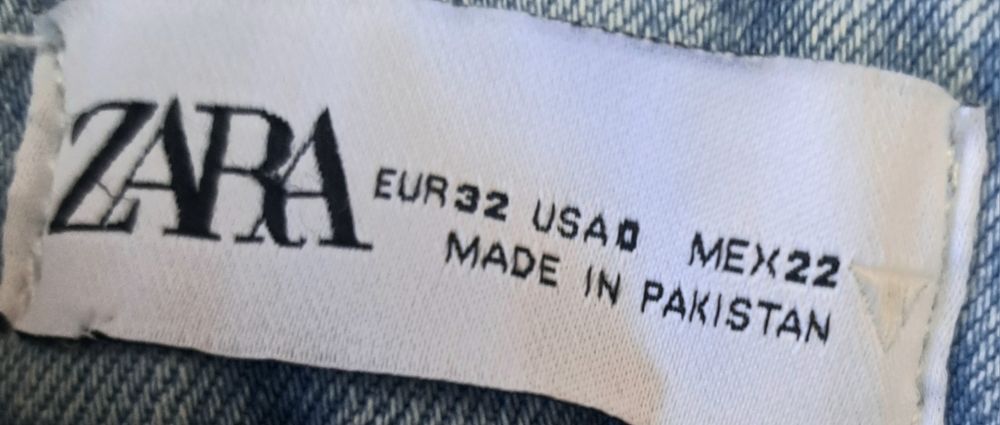 Джинси Zara на дівчинку р.152-158 см
