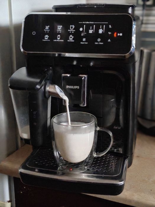 Ekspres automatyczny Philips LatteGo EP3241 - świeżo po serwisie
