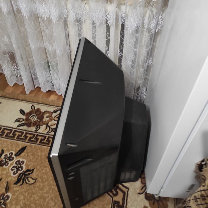 Телевизор Sharp 47"