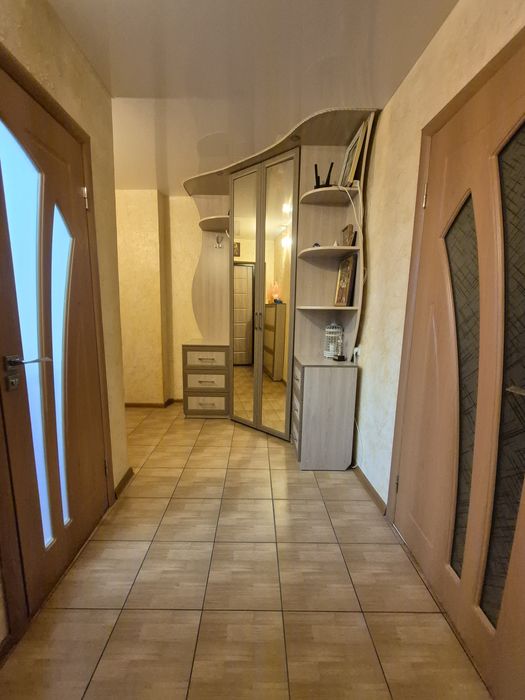 Продам дво кімнатну квартиру з євроремонтом на Масанах