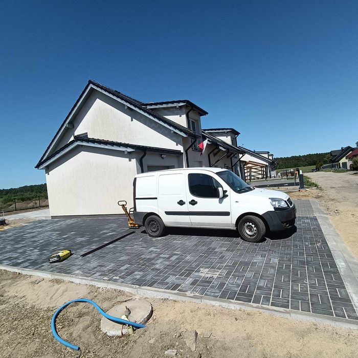 Brukarstwo, układanie kostki, kamienia itp.