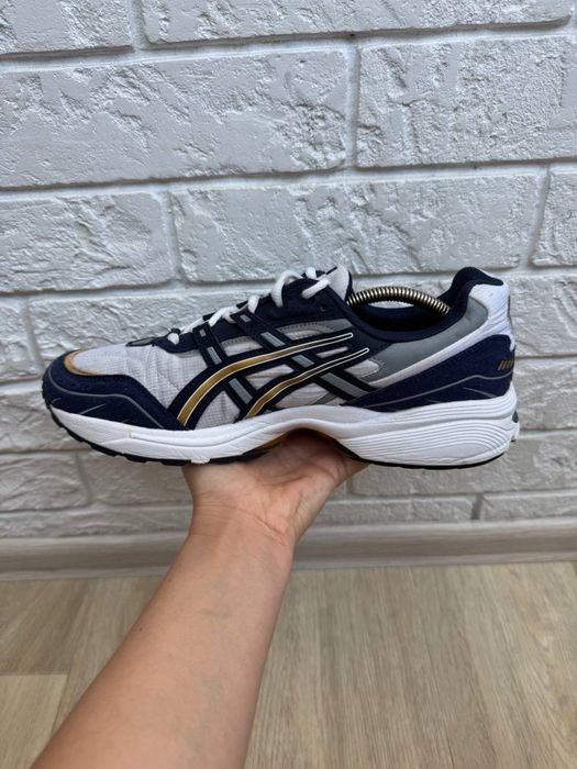 Кросівки Asics GEL-1090