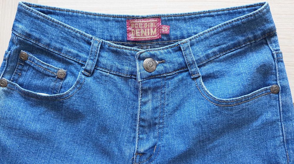 Spodnie jeans niebieskie rozm. 29 jak nowe