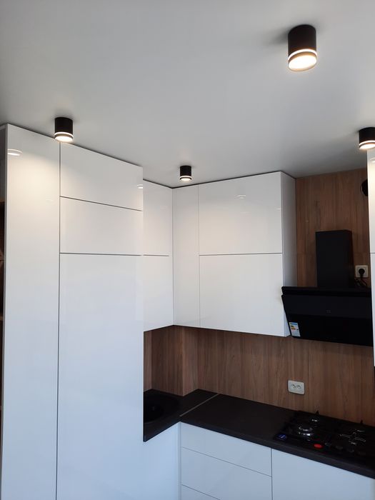 Продам 2 кв по Сертификату,VIP класса АО сталинка пр-ктСвободы 55000$