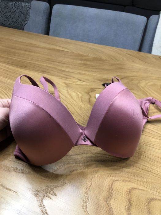 Biustonosz Victoria’s Secret 34C