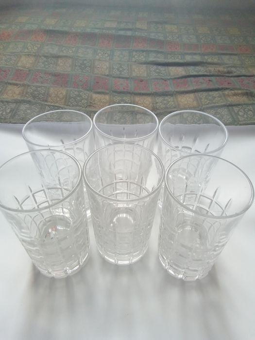 Продам стаканы хрустальные.