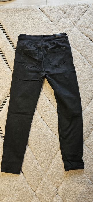 Jeansy czarne Celebrity Pink nowe s