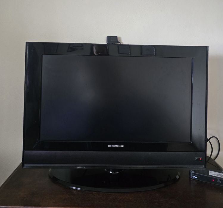 TV 80CM com comando original