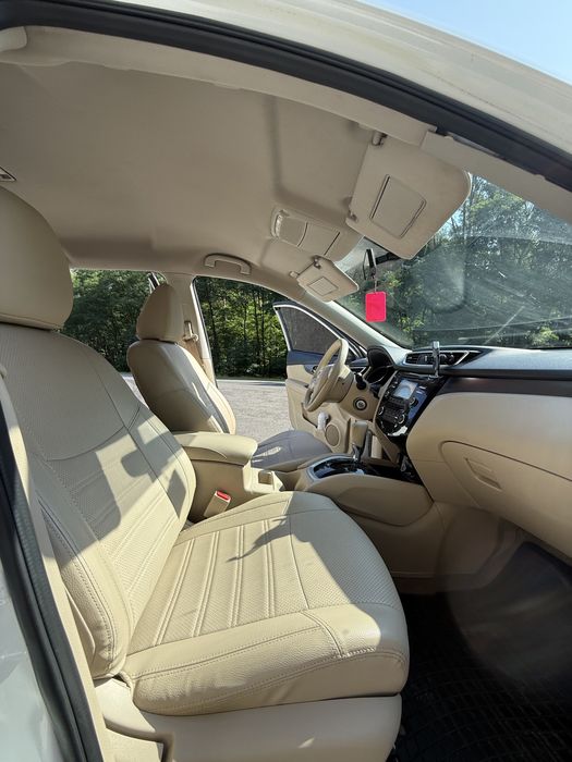 Nissan Rogue 2015рік