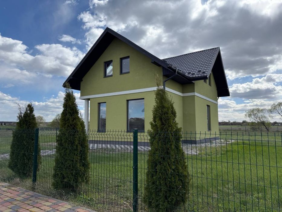 Продаж готового будинку на великій ділянці! Без комісії