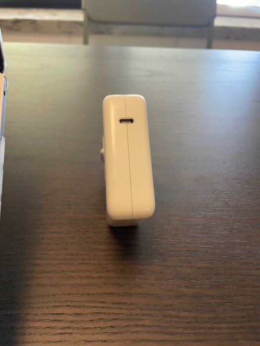 Apple 87 W Charger (Carregador)