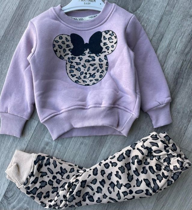 Костюм для дівчинки