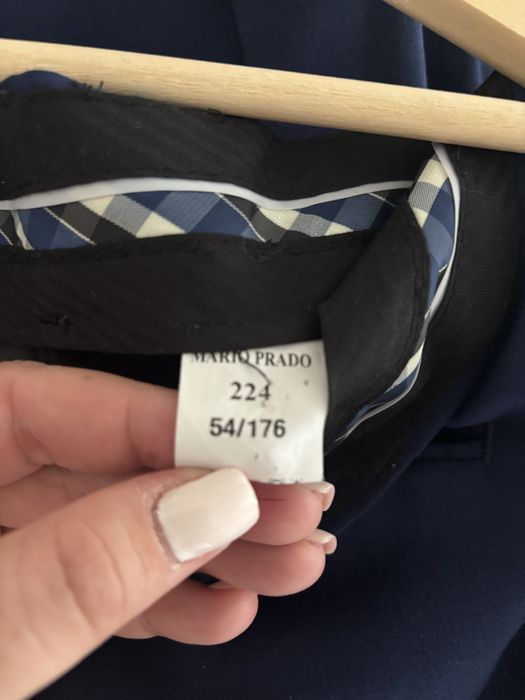 Granatowy Garnitur meski