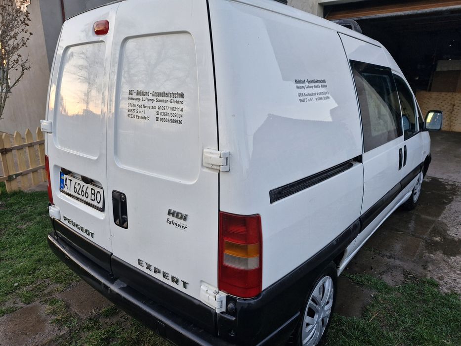 Пежо   експерт.  .