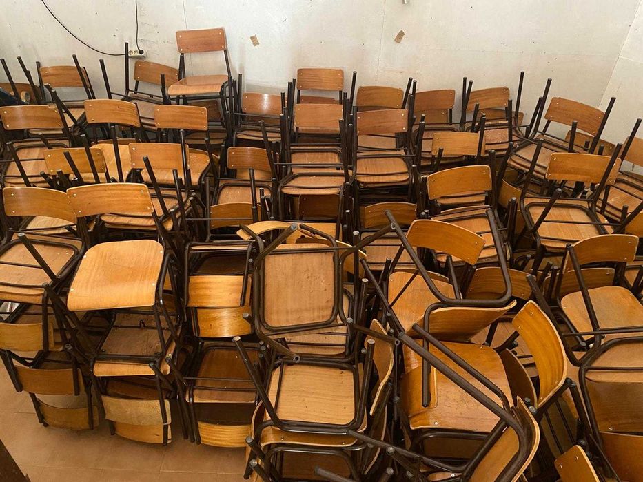 cadeiras de sala de aula
