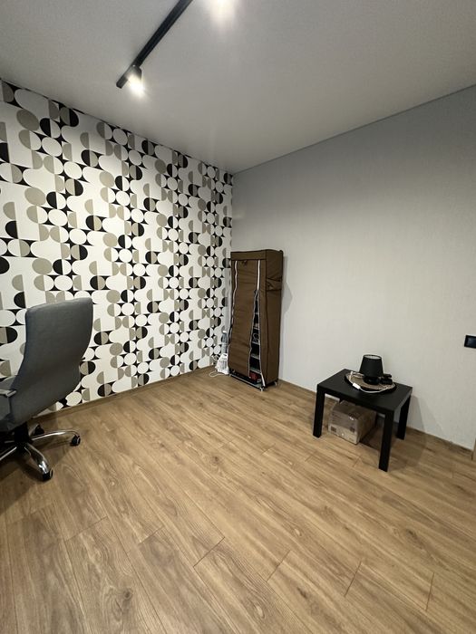 Шикарна однокімнатна квартира з новим ремонтом ! Буча !