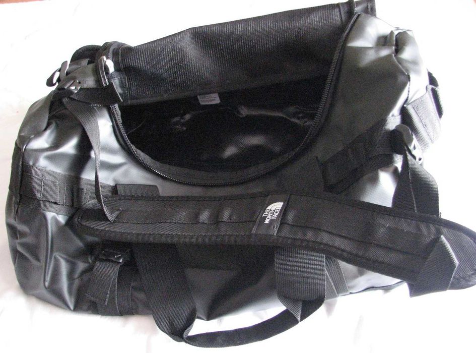 Czarna torba THE NORTH FACE BASE CAMP DUFFEL-50 litrów- rozmiar S