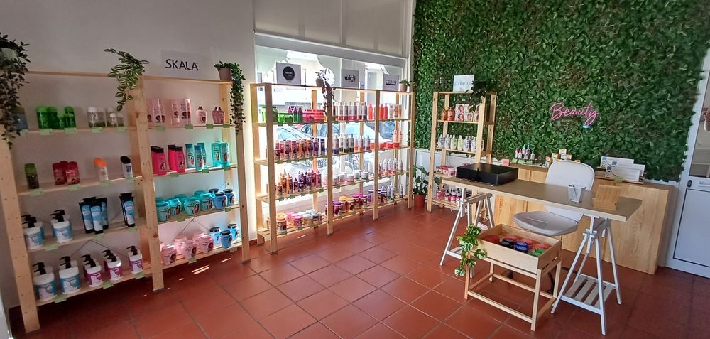 Equipamentos profissionais de cabeleireiro (como novos, pack/separado)