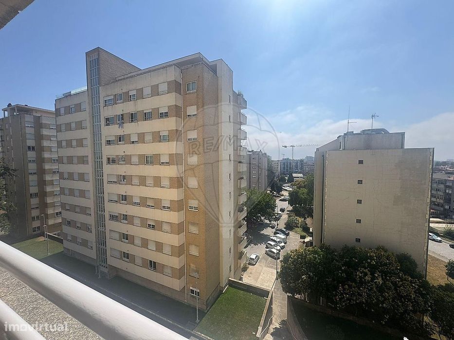 Apartamento T2 para arrendamento