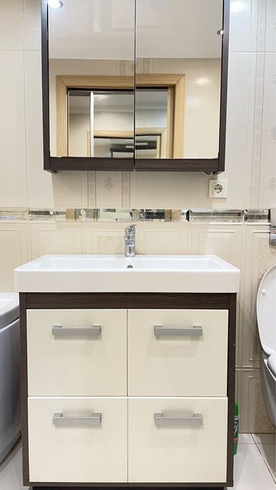 3 кімнатна Ореста Левицького 20 (Курчатова), Лісовий масив.