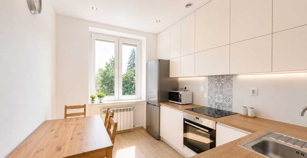 Sprzedam mieszkanie 43 m² -  9000/m2, Kielce, ul. Żeromskiego, miejsce postojowe, piwnca, dwustronne, 2 pokoje, osobna kuchnia. Gotowe do zamieszkania! - View 2