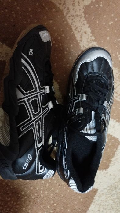 Кросівки asics 44.5 розмір 43
