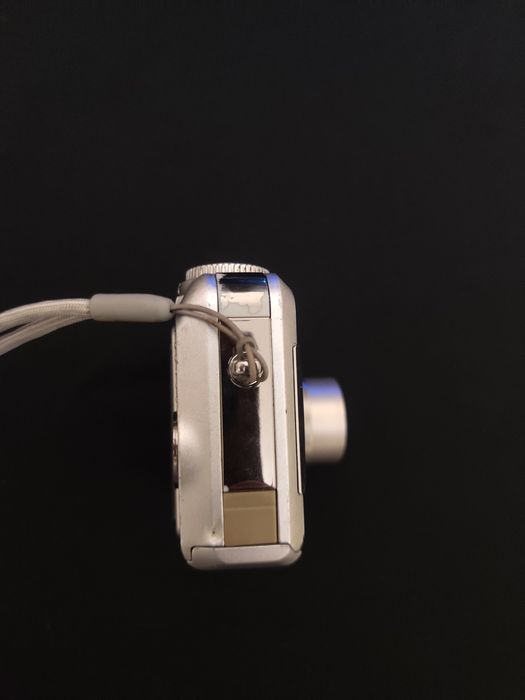 Sony Cyber-shot DSC-S700 Silver Aluminum Вінтажна Мильниця фотоапарат