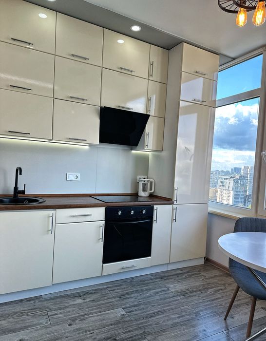 АРКАДИЯ‼️КАМАНИНА‼️Посуточно 1к.квартира в 43 Жемчужине. Вид на море