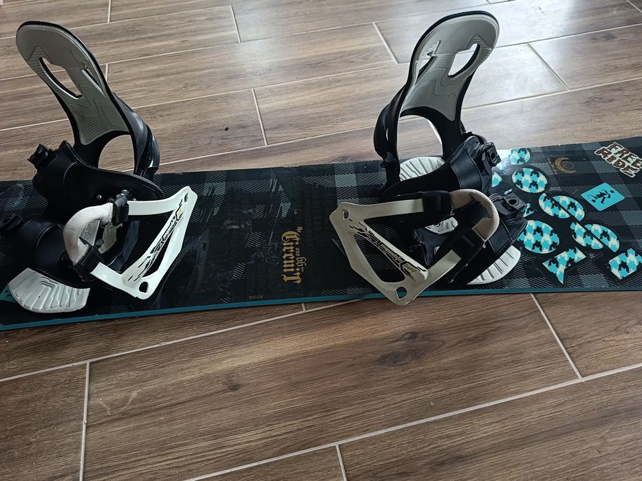 Deska snowboardowa Rossignol Circuit Wide z wiązaniami