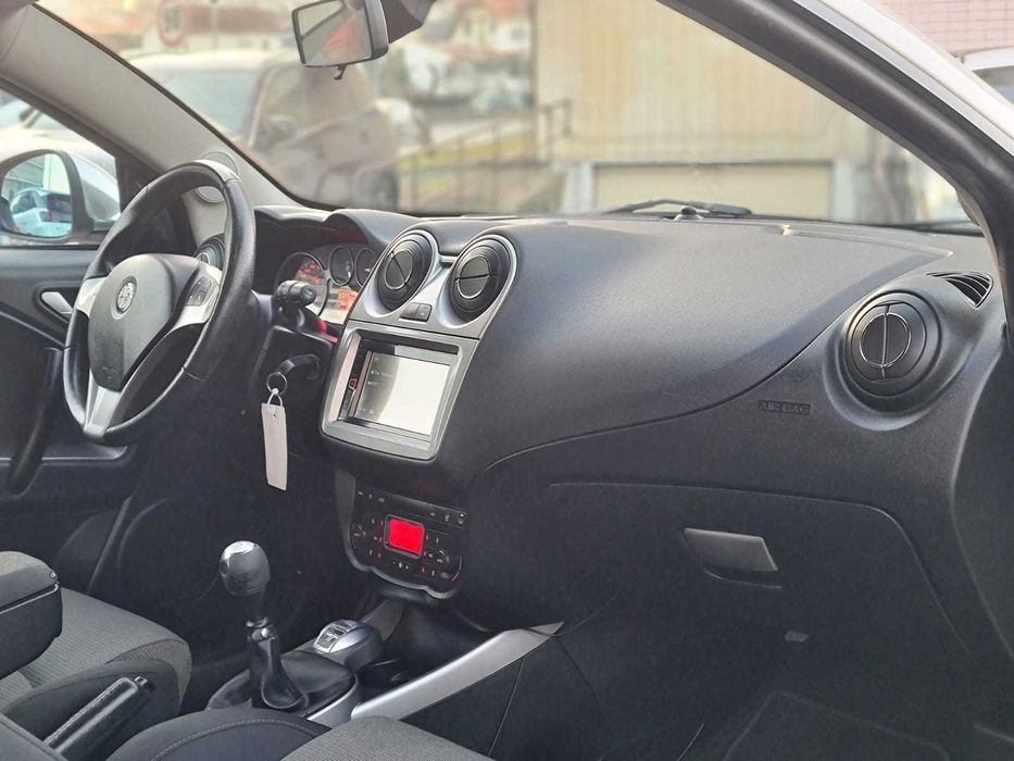 ALFA ROMEO MITO 1.3 JTDM 85CV DISTINTIVO