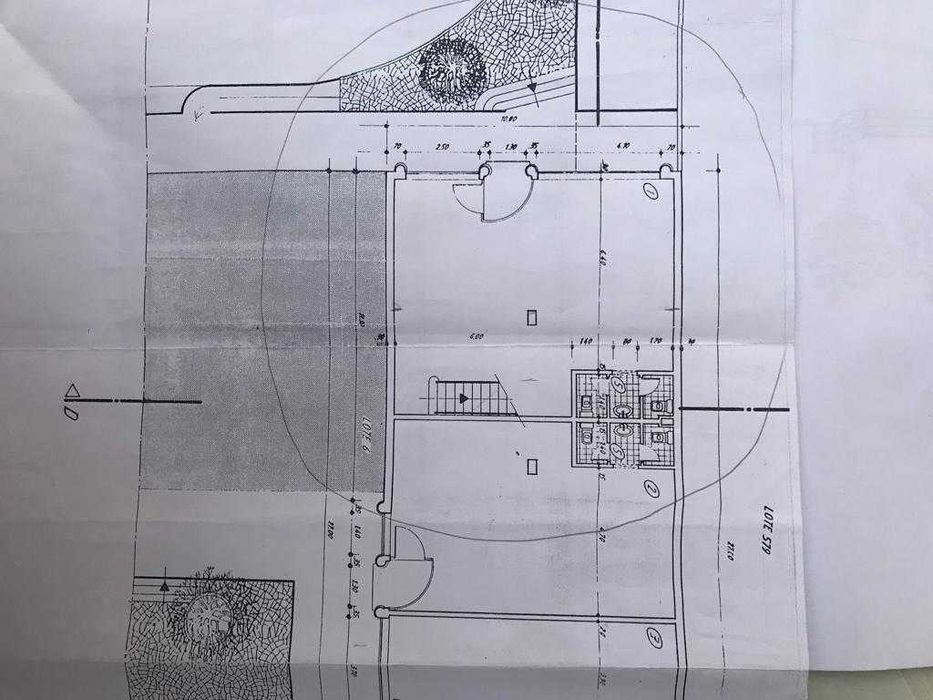 LOJA ARRENDA-SE em Casal de Cambra