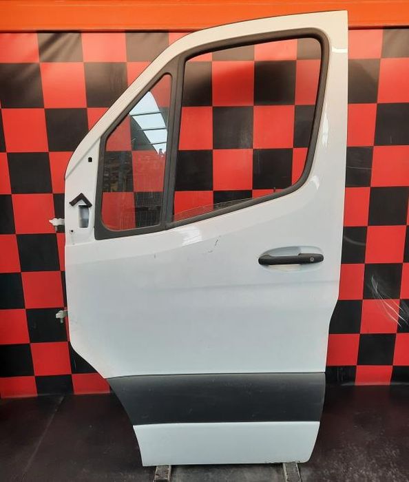 Porta frente esquerda MERCEDES-BENZ Sprinter 3,5-t (907, 910)